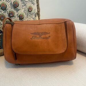 Baltusrol Saddle Leather Men’s Dopp Bag